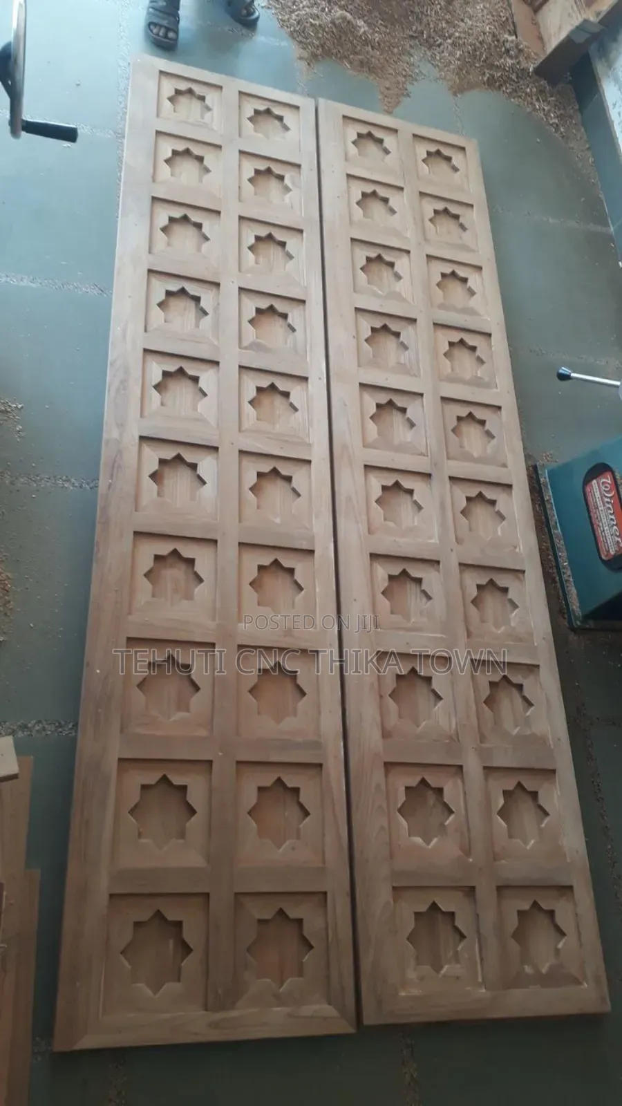 Solid Wooden Mahogany Doors Sculpting