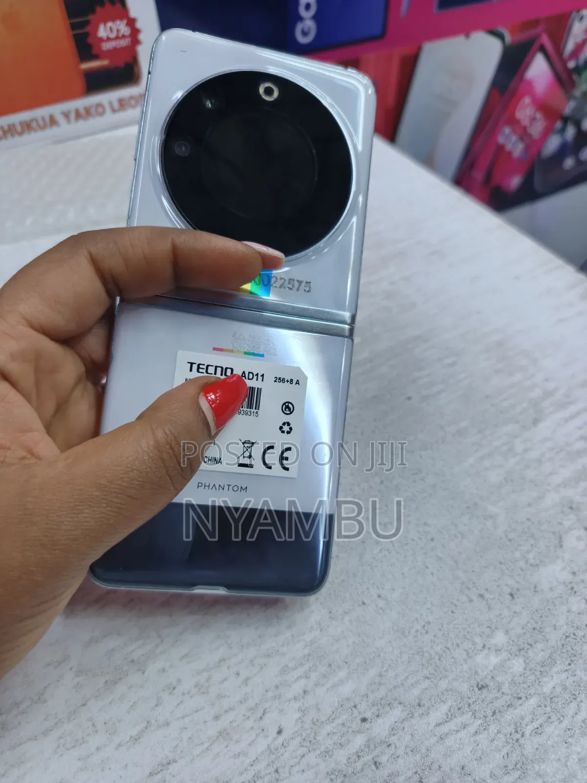 New Tecno Phantom V Flip 5G 256 GB Silver