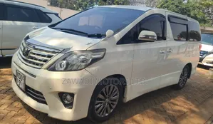 Toyota Alphard 2.4 Petrol AWD 2015 White
