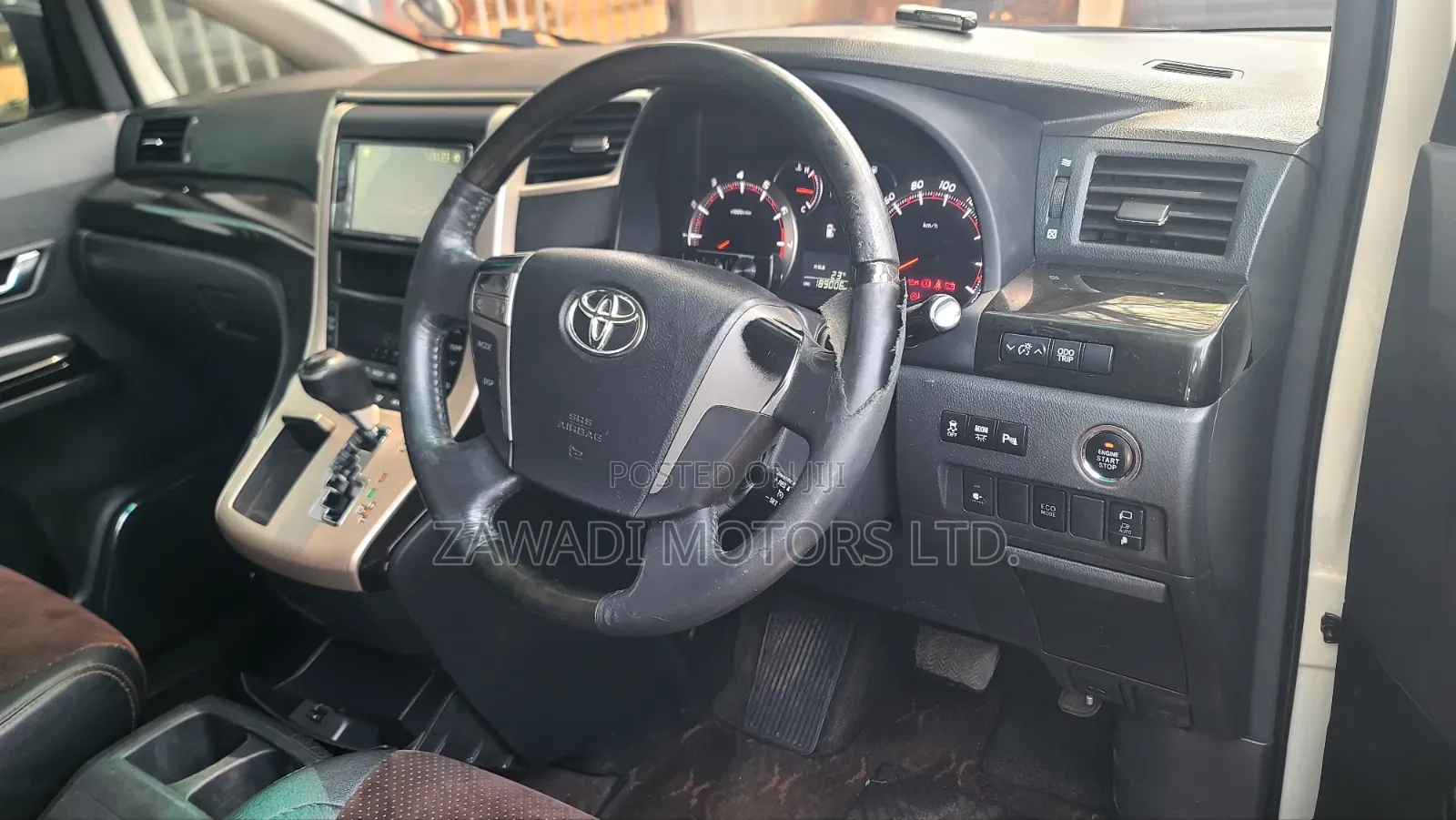 Toyota Alphard 2.4 Petrol AWD 2015 White
