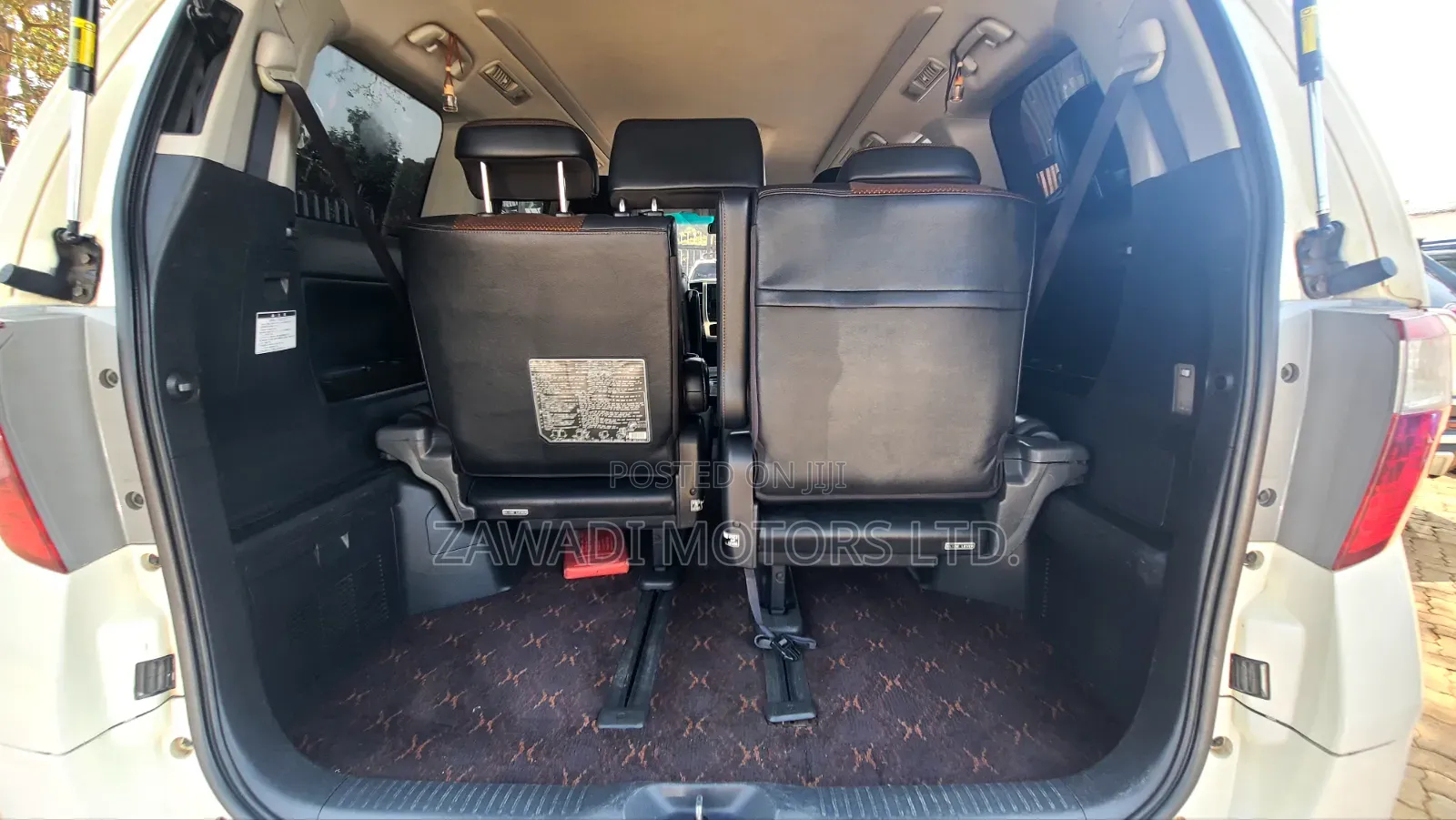 Toyota Alphard 2.4 Petrol AWD 2015 White