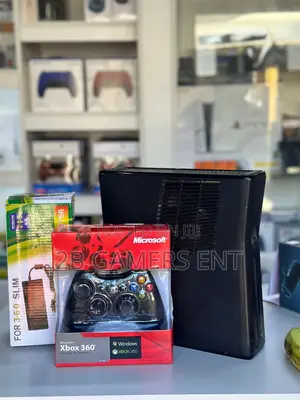 Xbox 360 Slim Chipped 17 Games
