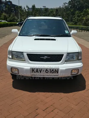 Subaru Forester 2000 White