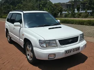 Subaru Forester 2000 White