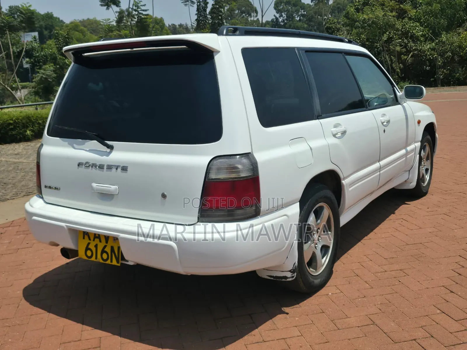 Subaru Forester 2000 White