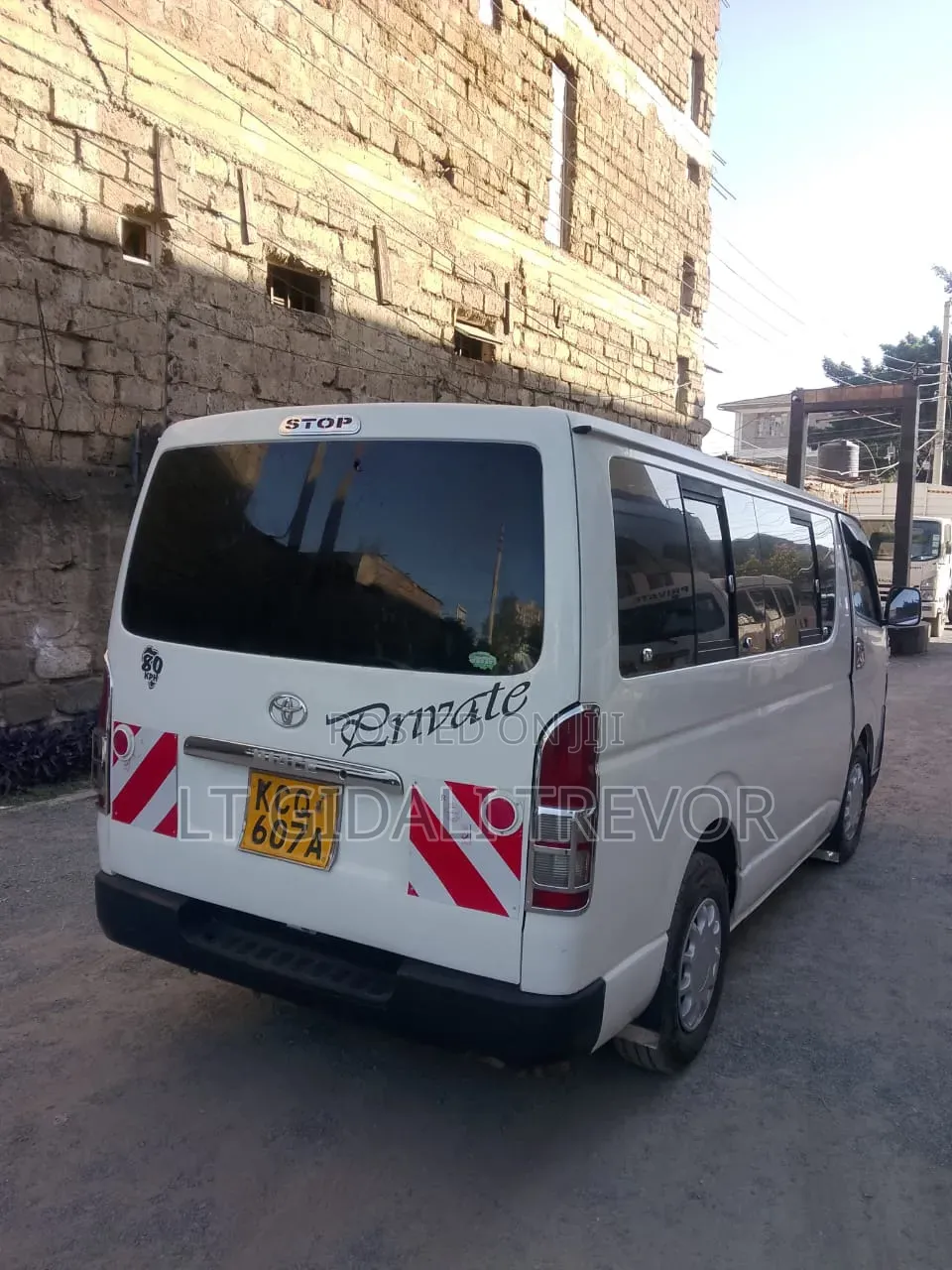 Toyota HiAce 2012 White