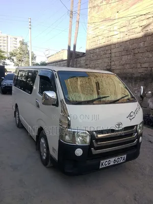 Toyota HiAce 2012 White