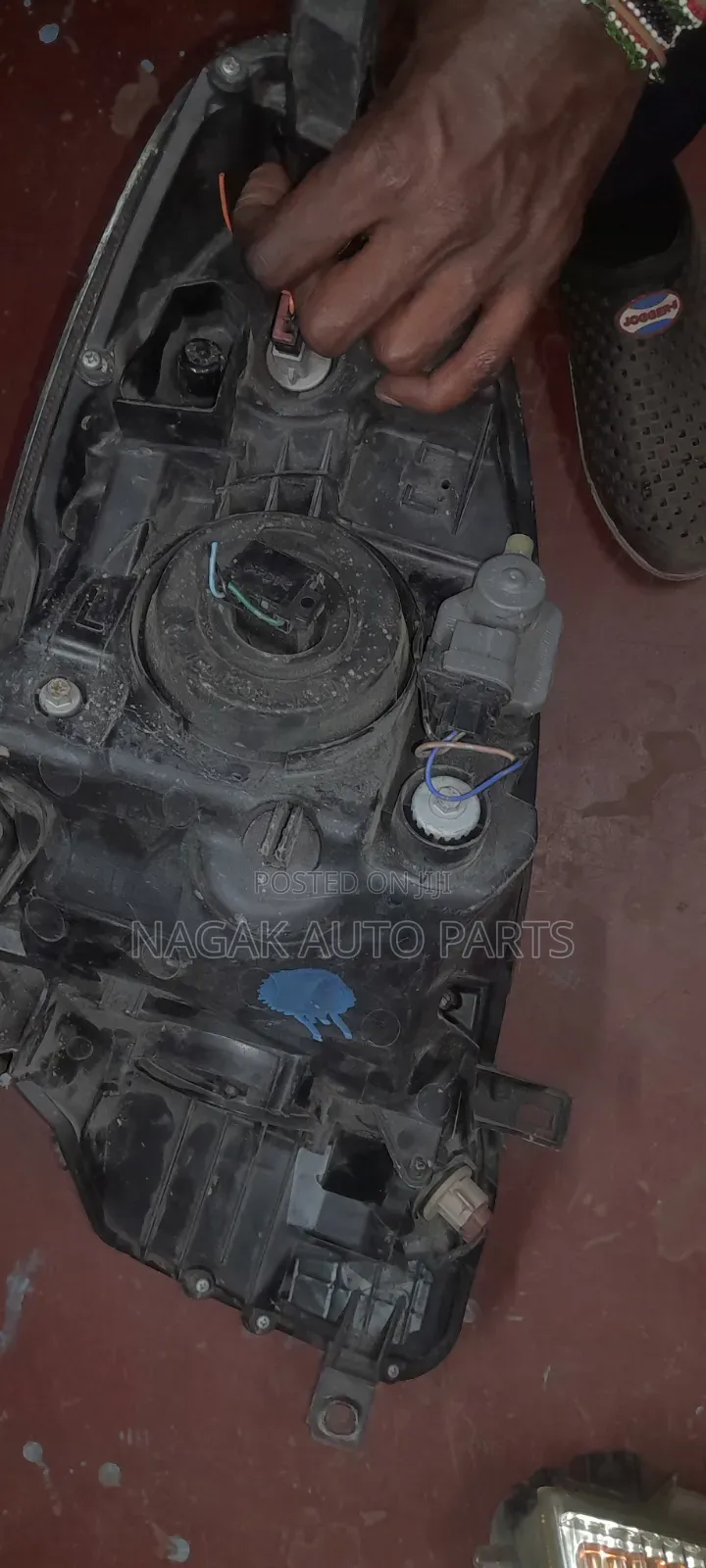 Nissan Note 2005 Headlight