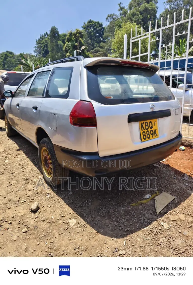 Nissan Advan 2005 Silver