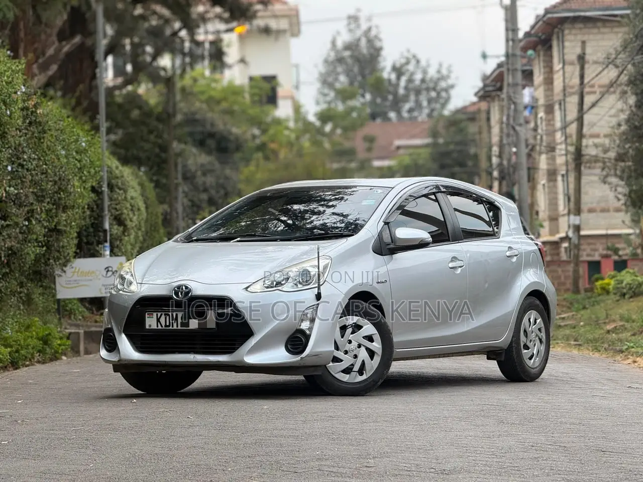 Toyota Aqua 2016 Silver