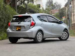 Toyota Aqua 2016 Silver