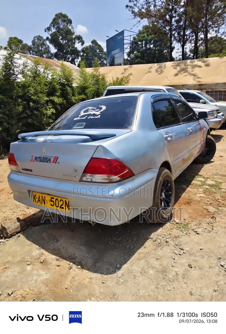 Mitsubishi Lancer 2001 Blue