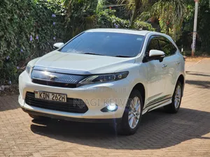 Toyota Harrier 2.0 2015 White