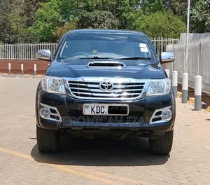 Toyota Hilux 2011 Black