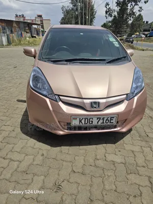 Honda Fit 2013 Pink