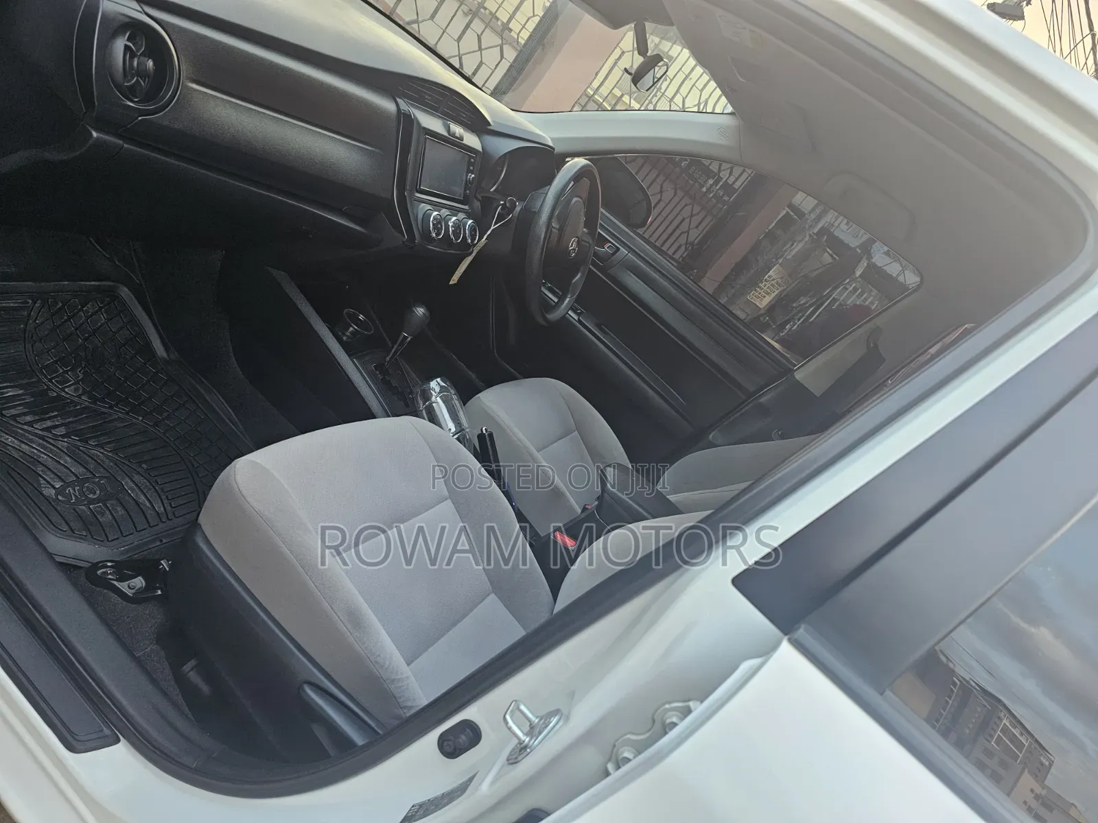 Toyota Axio 2018 White