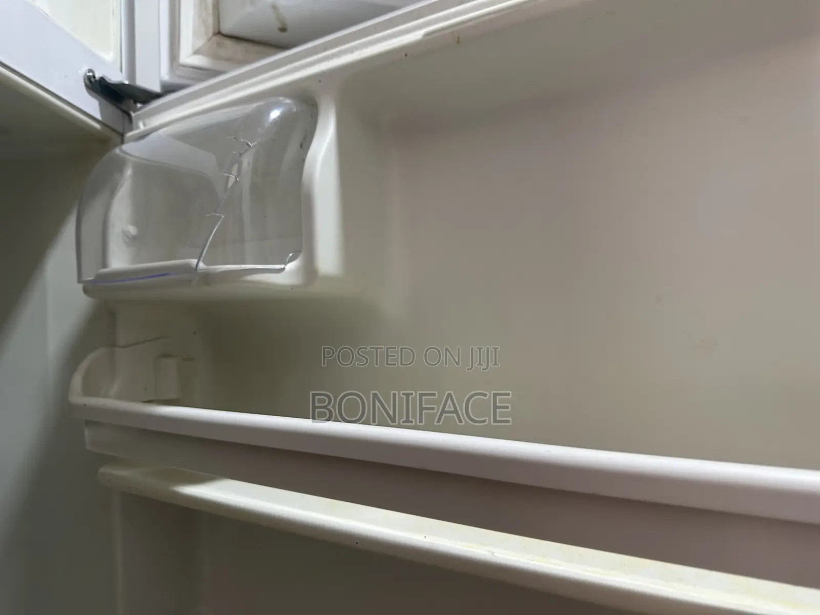 EX - USA Frigidaire Fridge