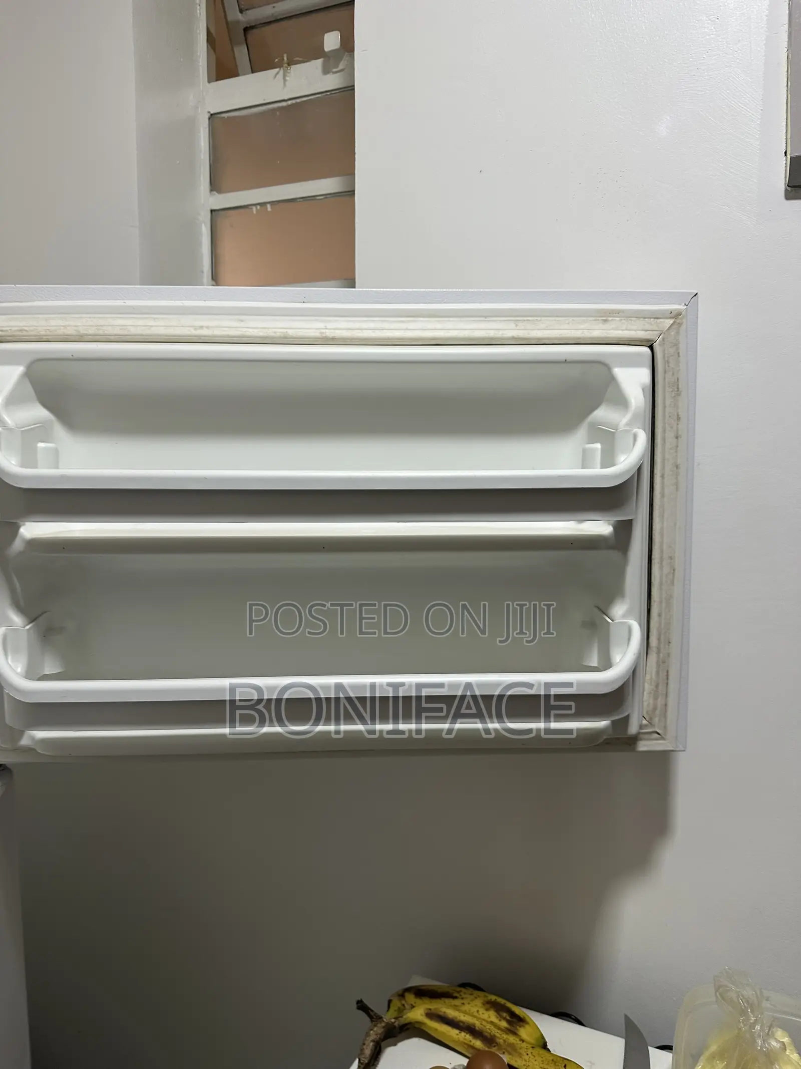 EX - USA Frigidaire Fridge