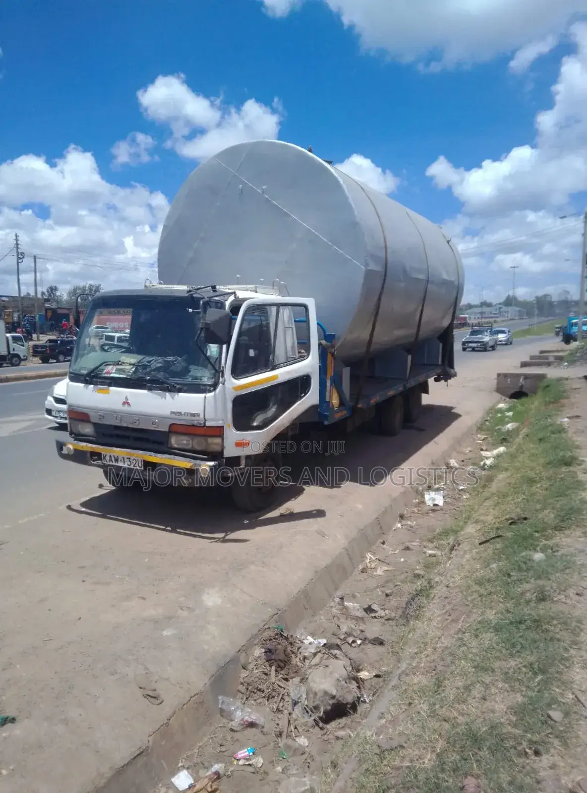 Mguu Kumi Lowloader for Wide Load Transport