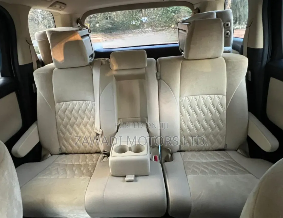 Toyota Vellfire 2019 White
