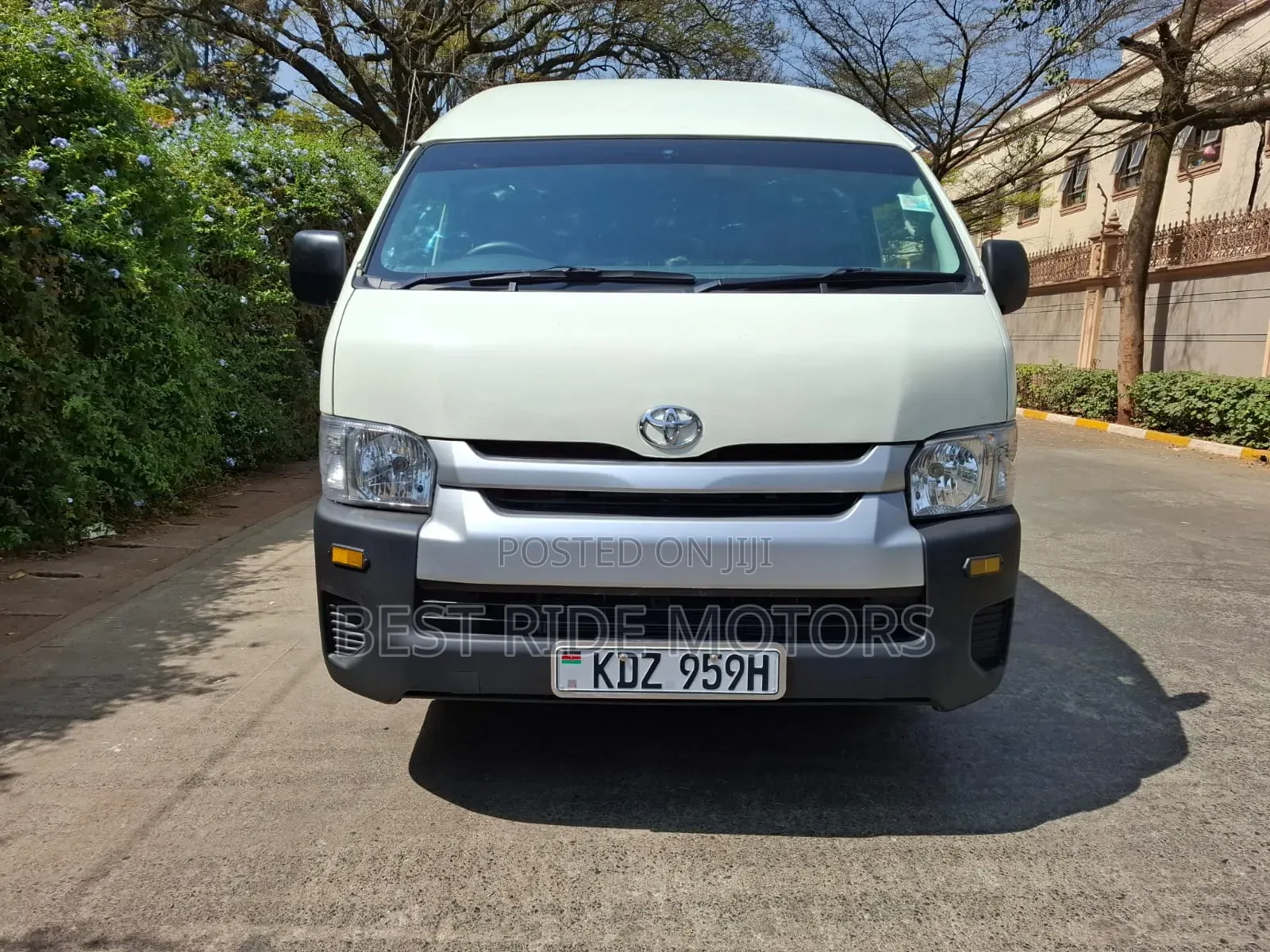Toyota HiAce 2024 White