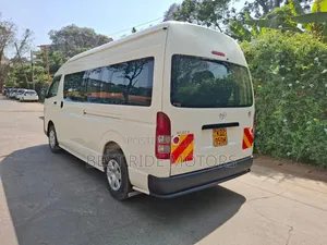 Toyota HiAce 2024 White