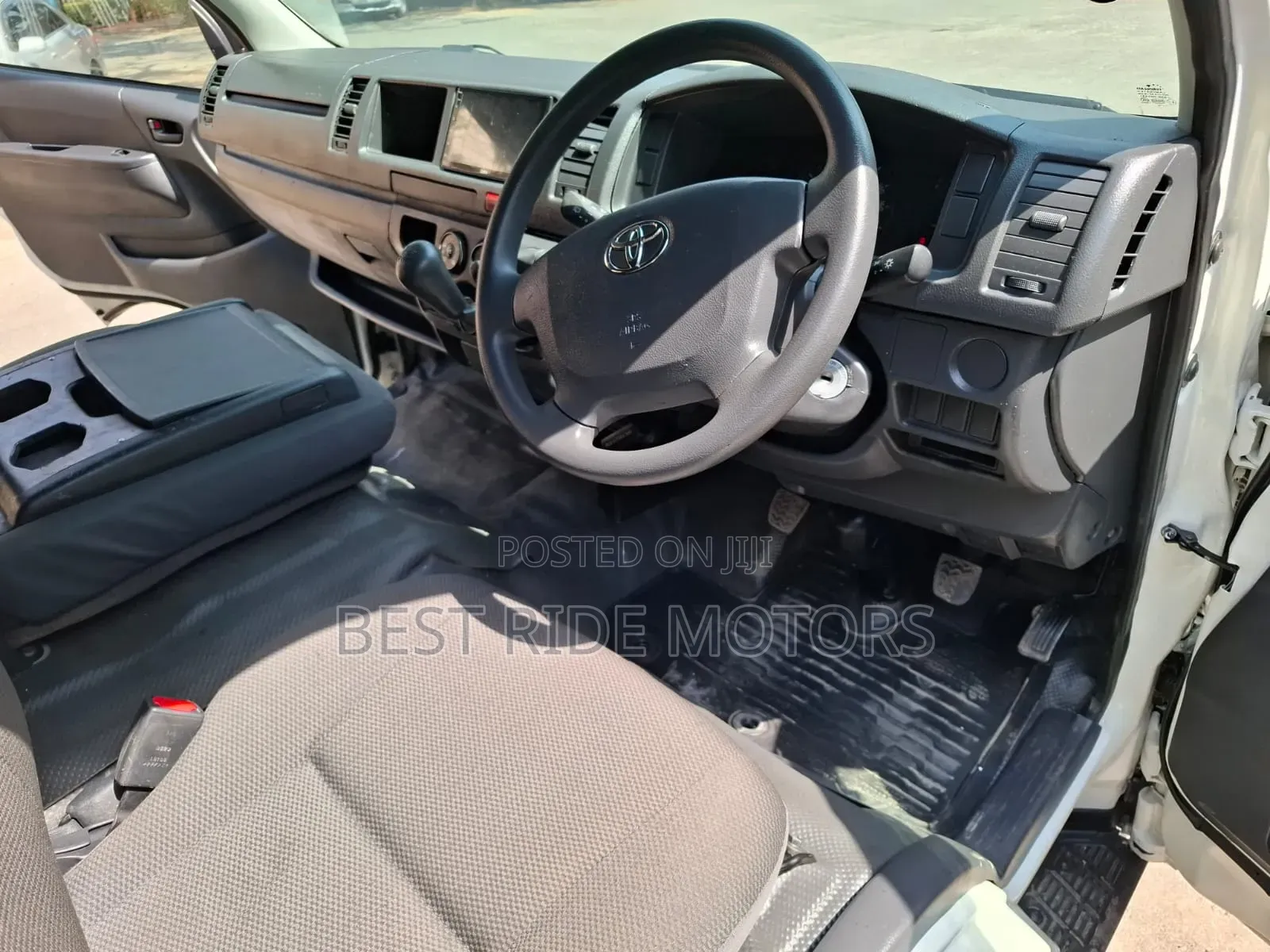 Toyota HiAce 2024 White
