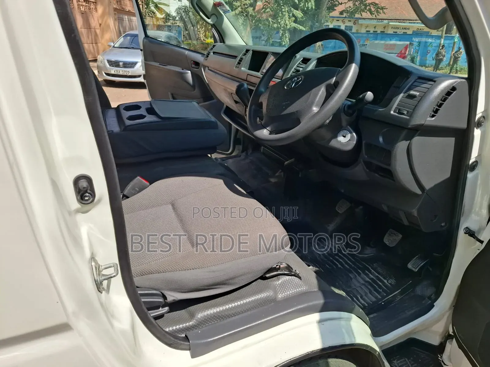 Toyota HiAce 2024 White