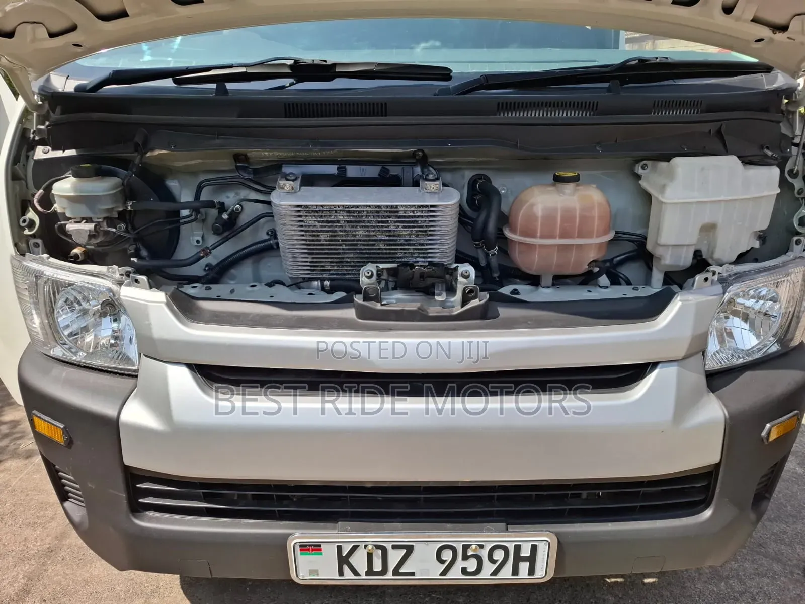 Toyota HiAce 2024 White