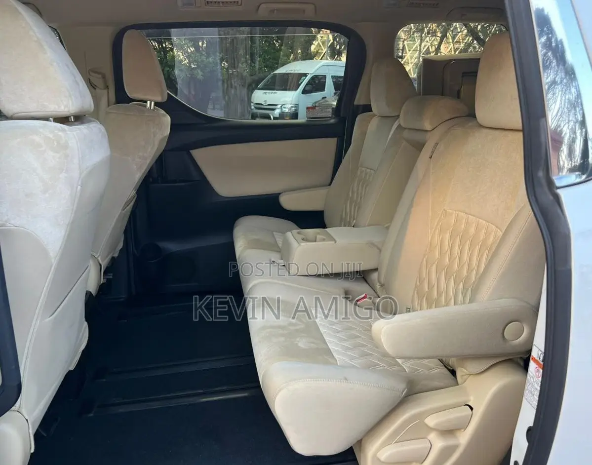 Toyota Alphard 2019 White