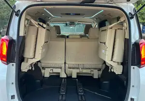 Toyota Alphard 2019 White
