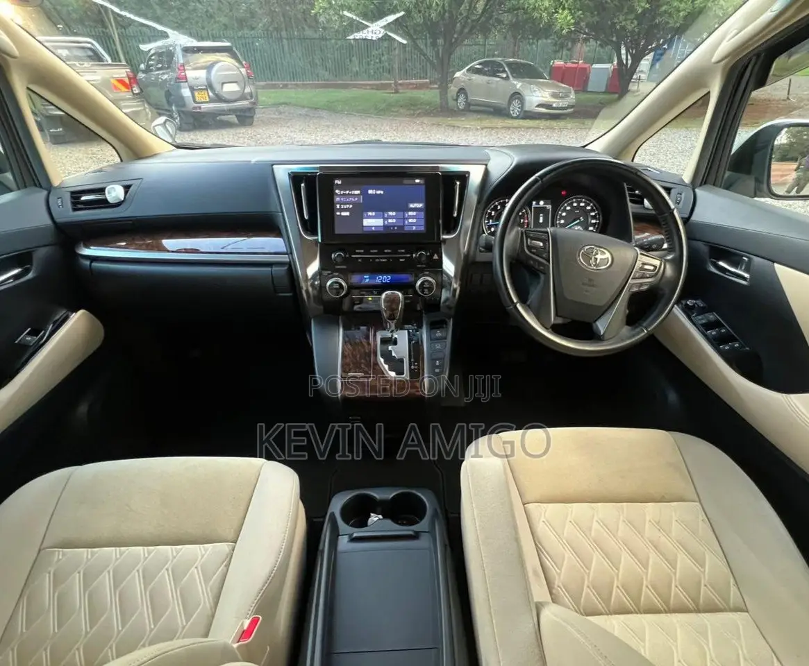 Toyota Alphard 2019 White