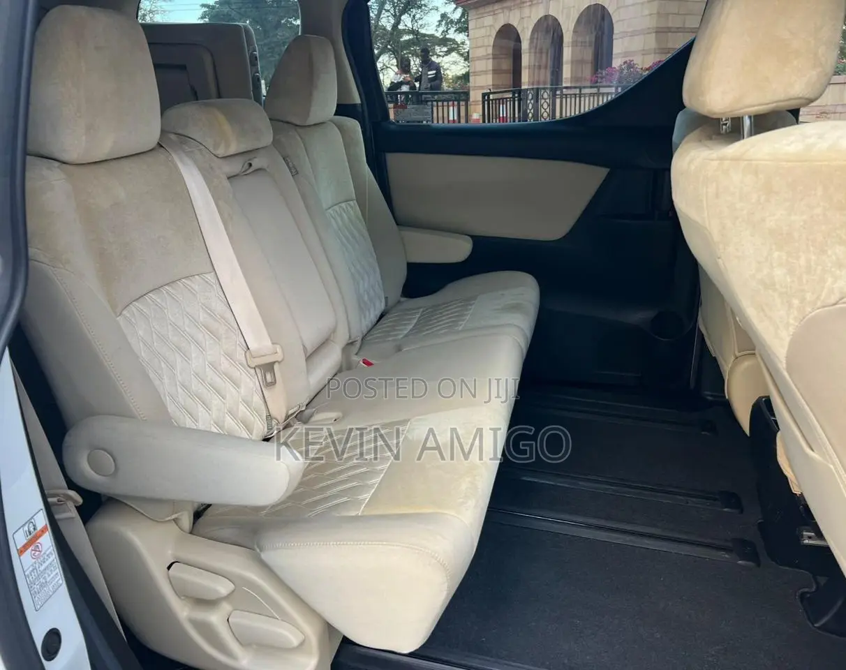 Toyota Alphard 2019 White