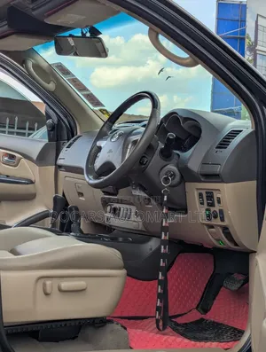 Toyota Fortuner 2014 Black