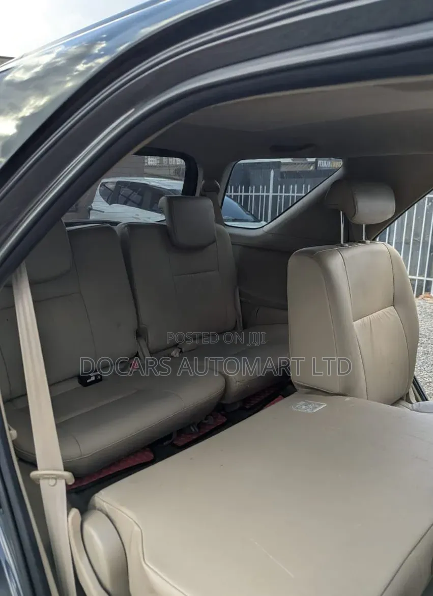 Toyota Fortuner 2014 Black