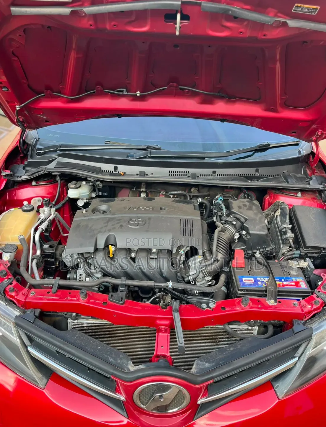 Toyota Auris 2013 Red