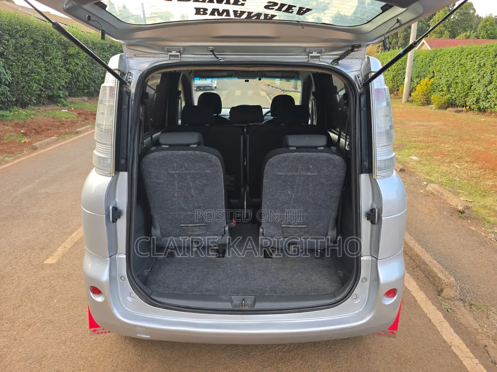 Toyota Sienta 1.5 FWD 2012 White