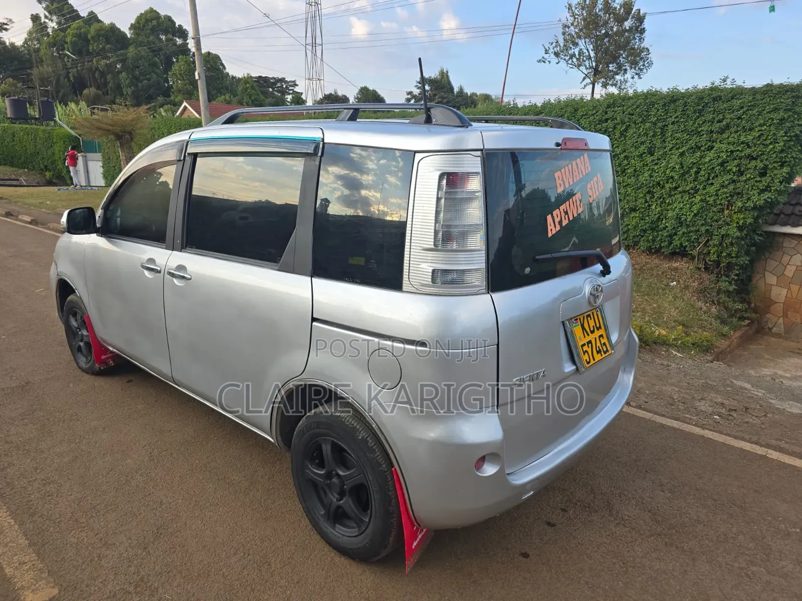 Toyota Sienta 1.5 FWD 2012 White