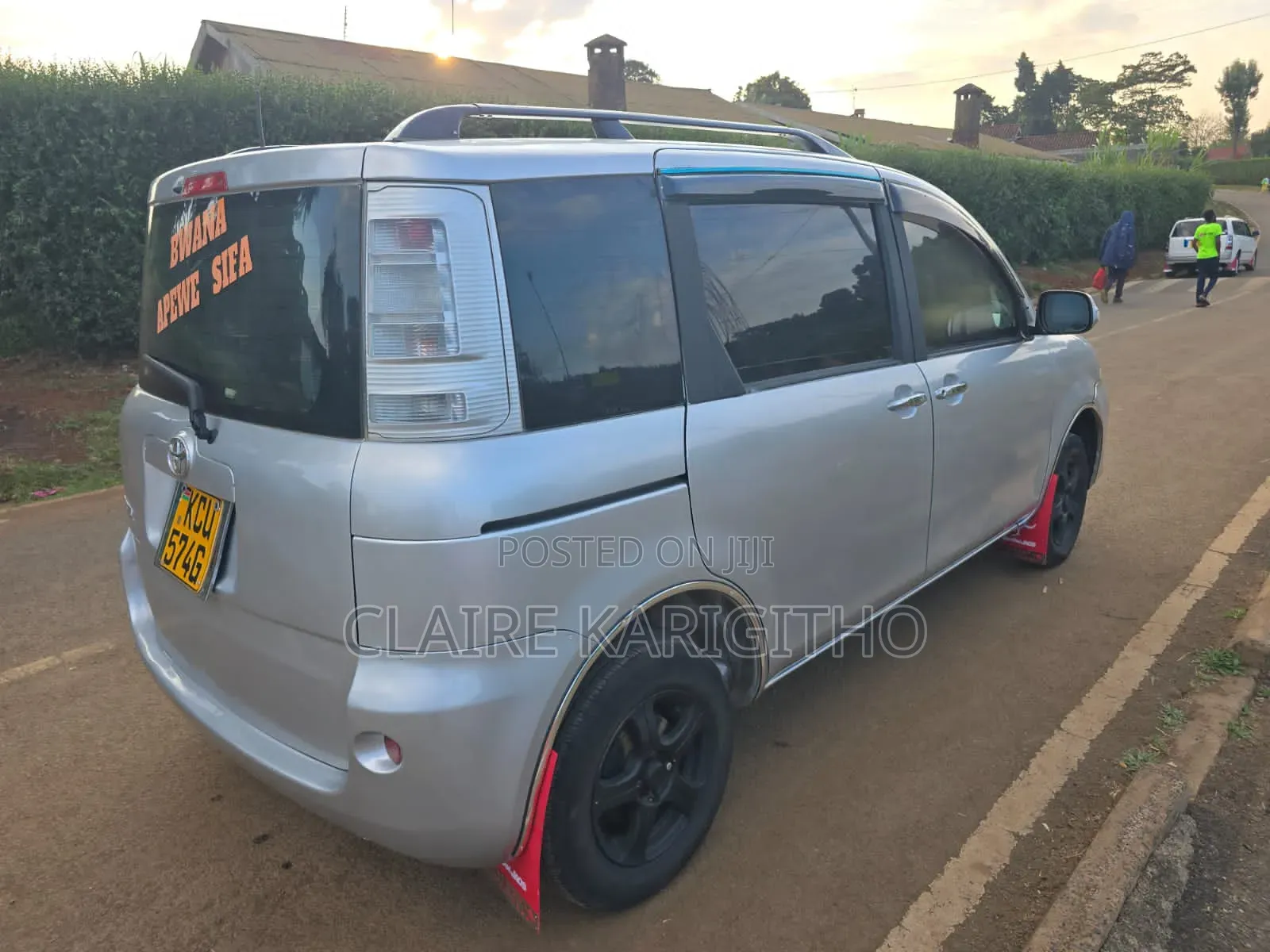 Toyota Sienta 1.5 FWD 2012 White