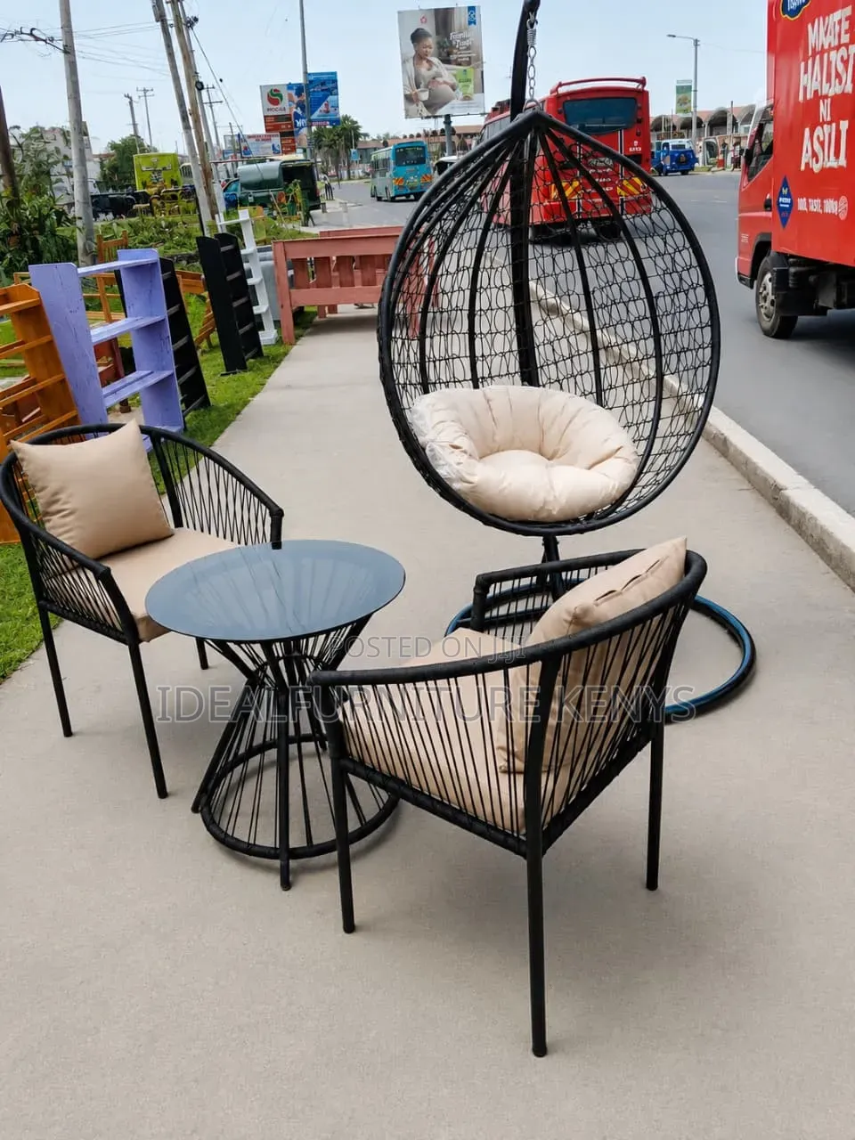 Outdoor Comfort Set