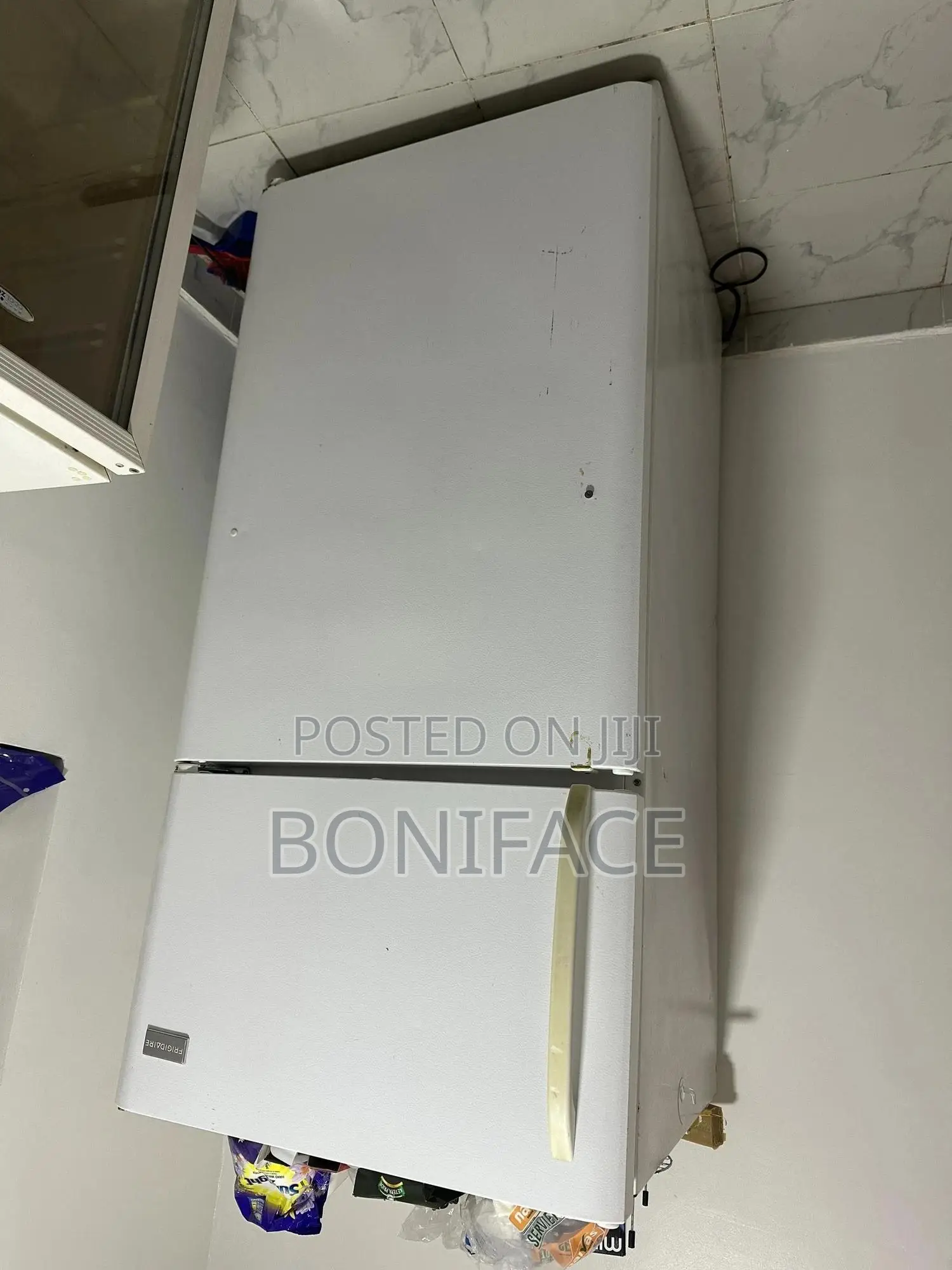 EX - USA Frigidaire Fridge