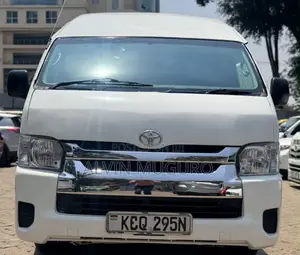 Toyota HiAce 2013 White