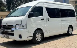 Toyota HiAce 2013 White