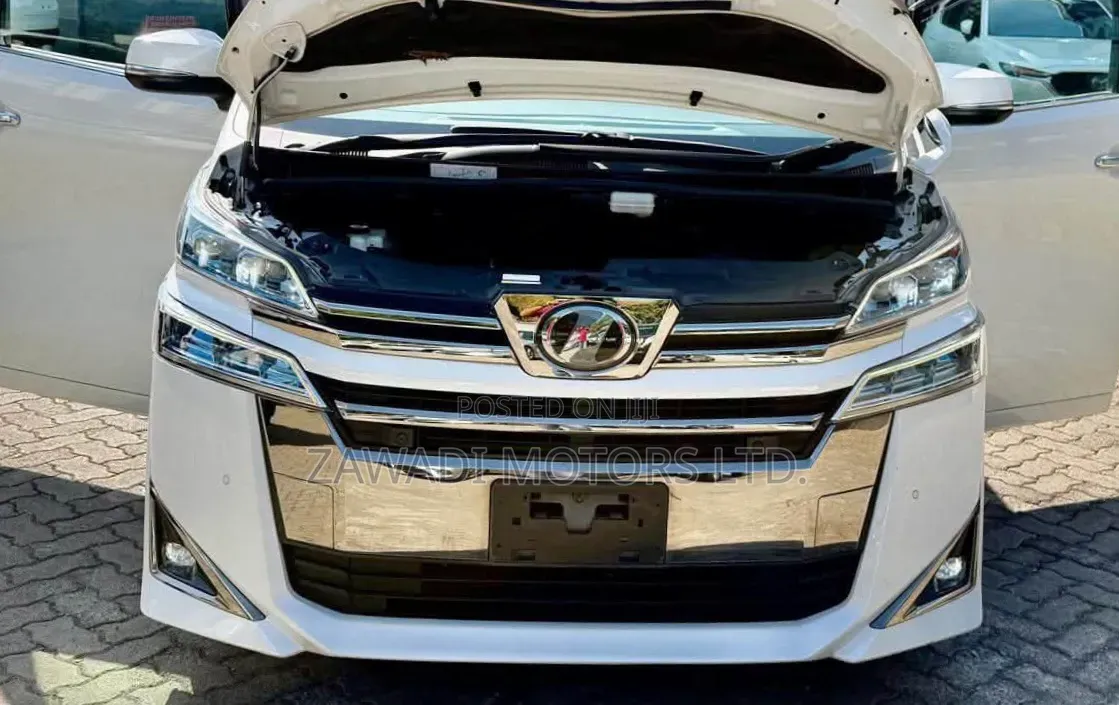 Toyota Vellfire 2019 White