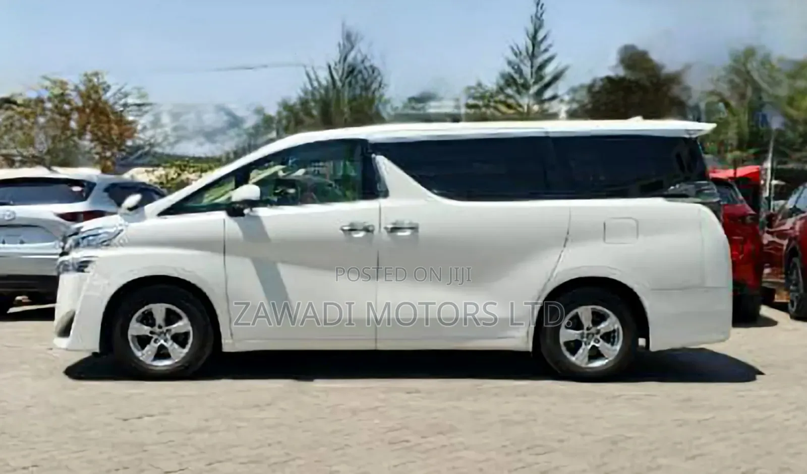 Toyota Vellfire 2019 White
