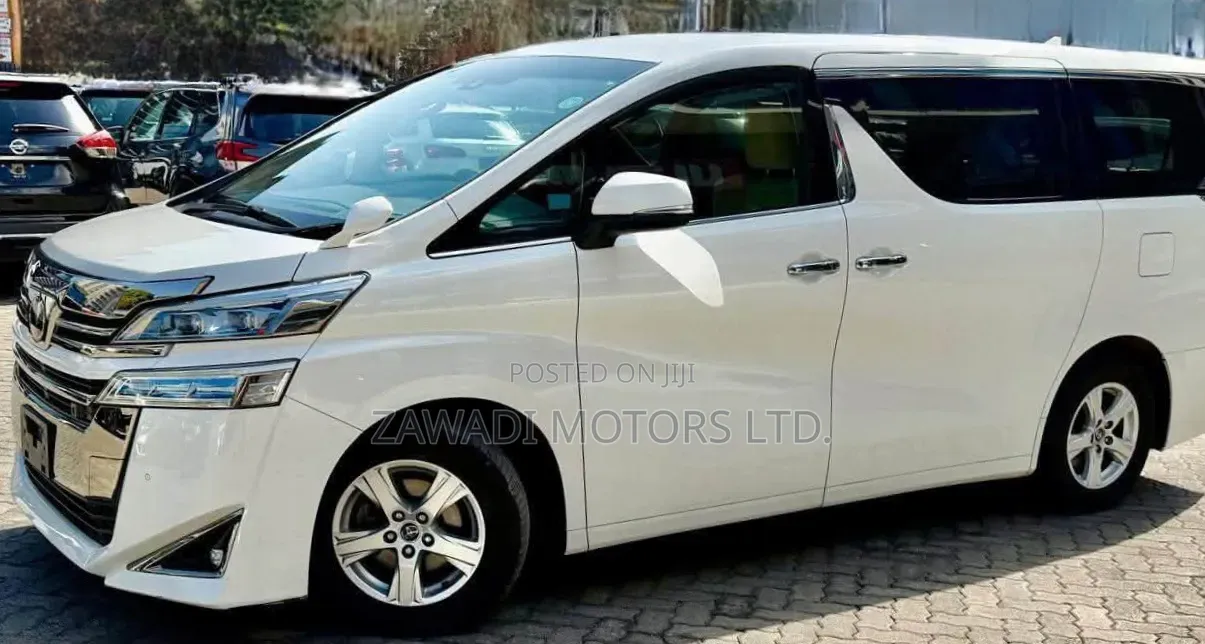 Toyota Vellfire 2019 White
