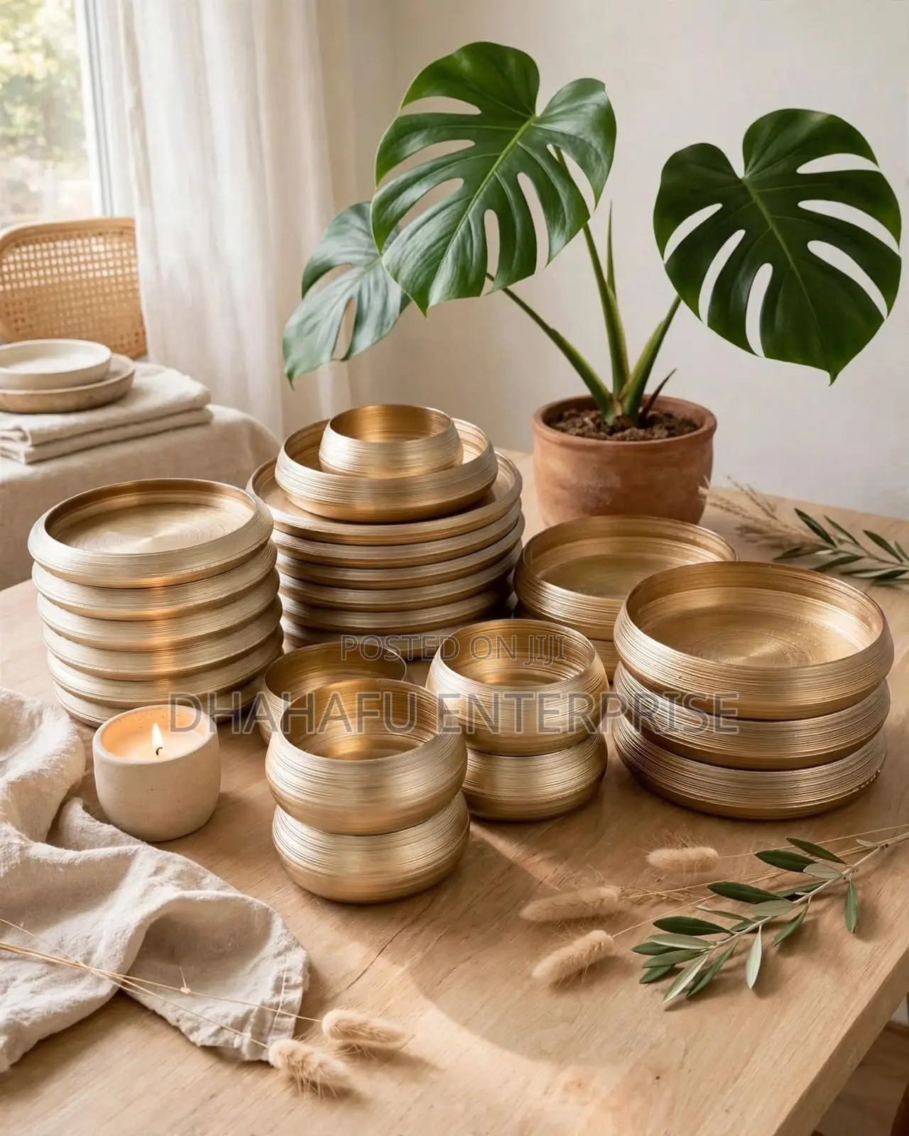 Luxury Gold/Brown 24pc Dinner Set 