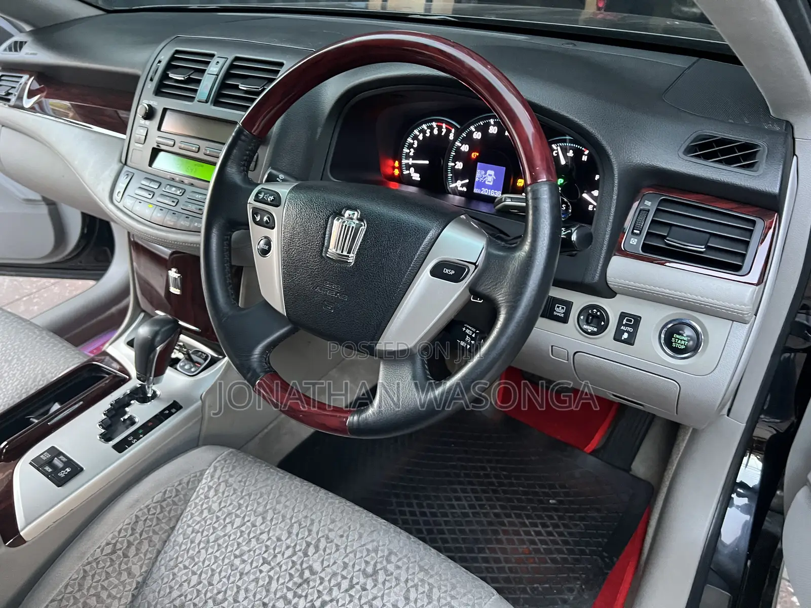 Toyota Crown 2012 Black
