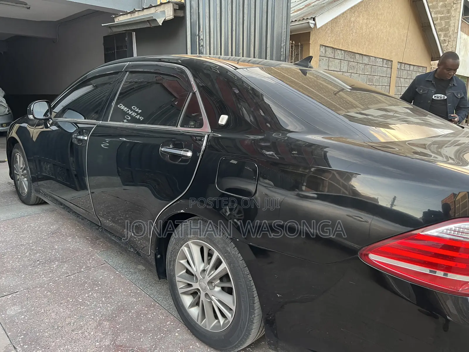 Toyota Crown 2012 Black