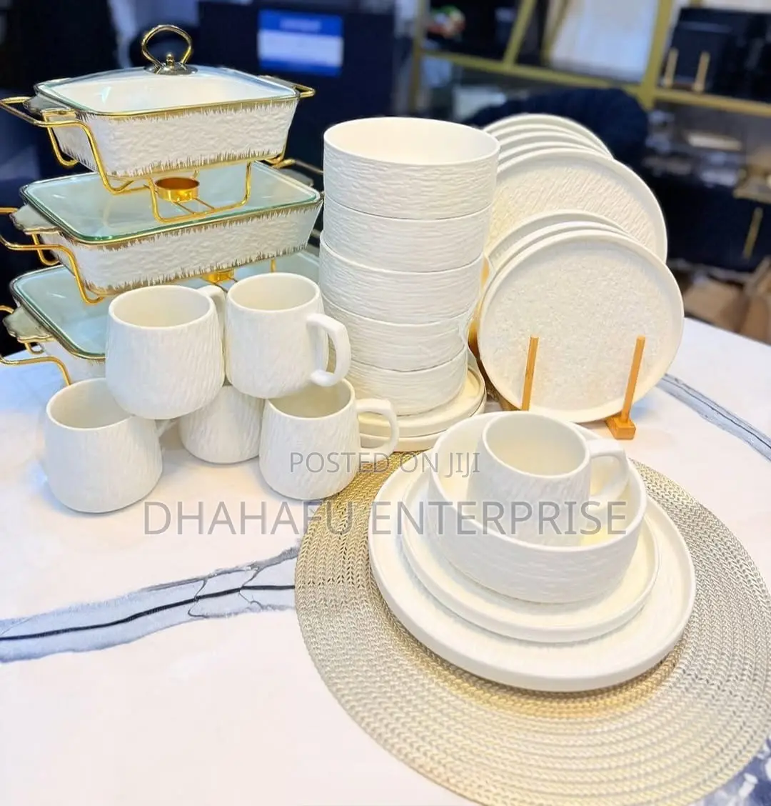 “24-Piece Textured Dinner Set + Matching Food Warmer